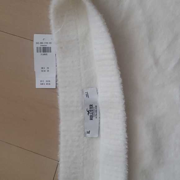 Hollister skirt - Picture 2 of 2